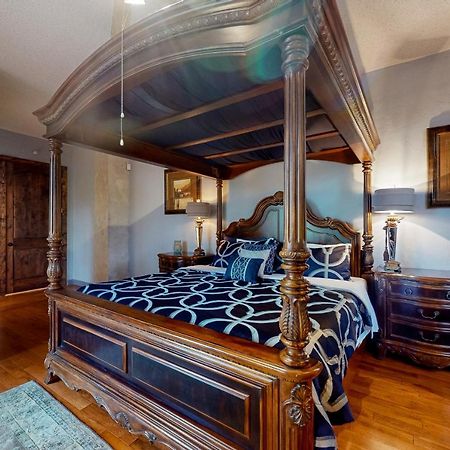 Tuscan Manor Юрика Спрингс Экстерьер фото