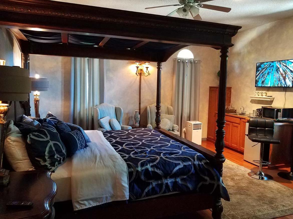 Tuscan Manor Юрика Спрингс Экстерьер фото