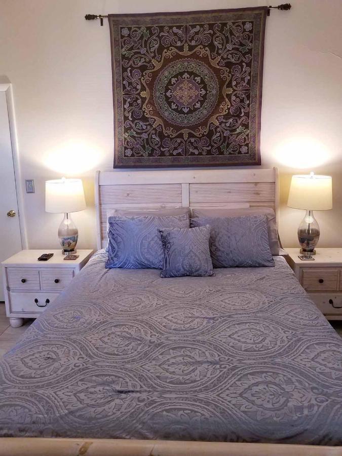 Tuscan Manor Юрика Спрингс Экстерьер фото